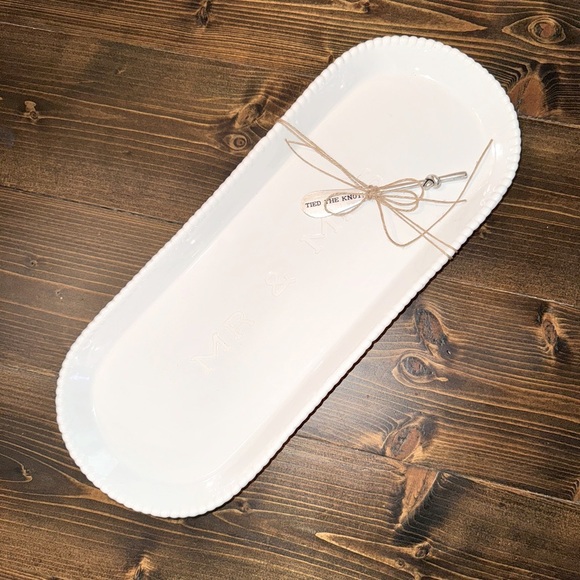 Mud Pie Mr & Mrs Plate & Cheese Knife Wedding Anniversary Serving Gift Set - Picture 4 of 7